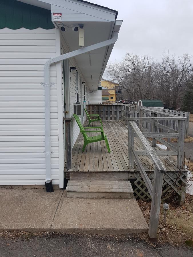 Covered Bridge & Motel 2*
