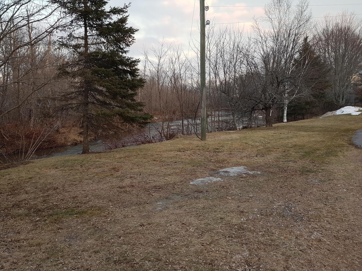 Covered Bridge & Motel 2*